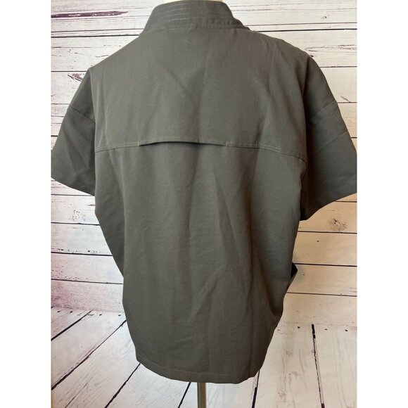 FIGS Scrub Top Star Wars Shirt size Medium Limited Edition 1000052 Nursing - Picture 4 of 7